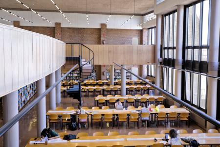 Biblioteca Tecnología y Empresa - Sala lectura