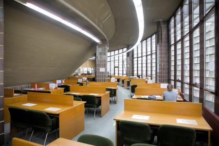 Biblioteca Ciencias de la Salud - Sala lectura